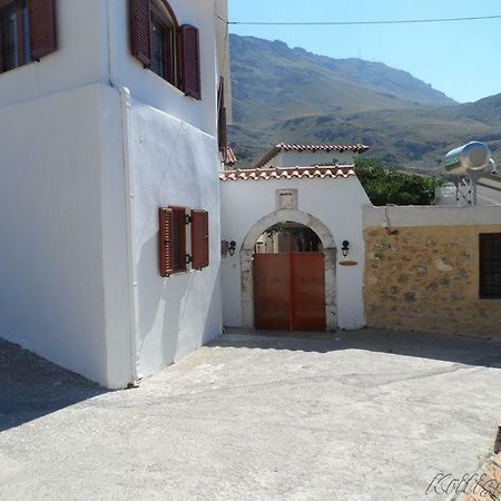 Liolio'S Manor Villa Agalianos Екстериор снимка