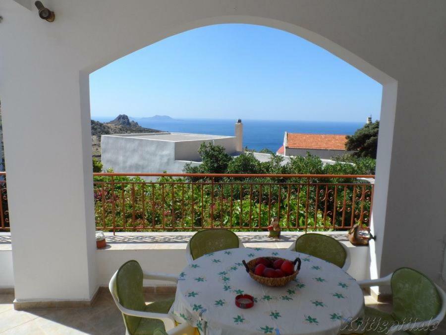 Liolio'S Manor Villa Agalianos Екстериор снимка